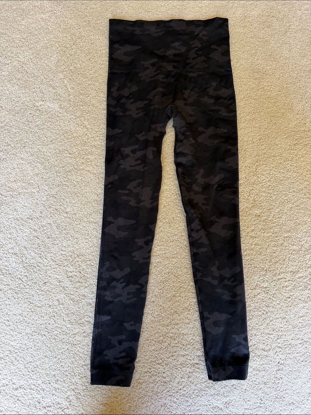 SPANX womens Black Camo High-Rise Leggings